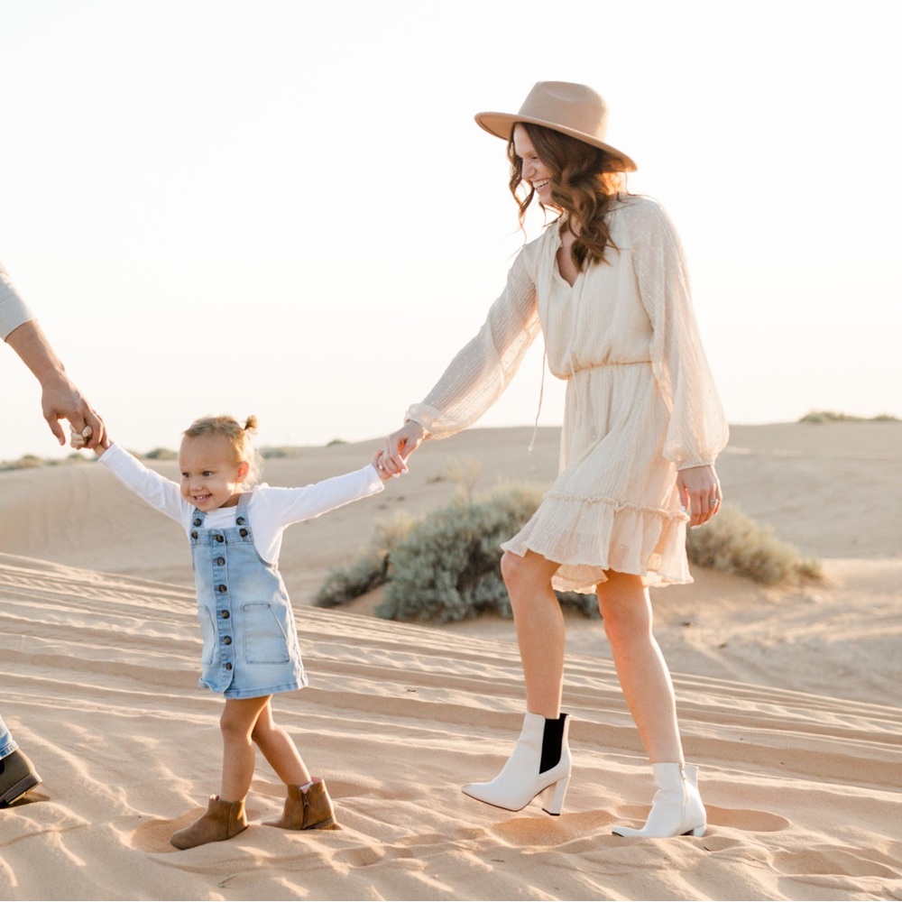 Light Pink Lulus clip dot dress